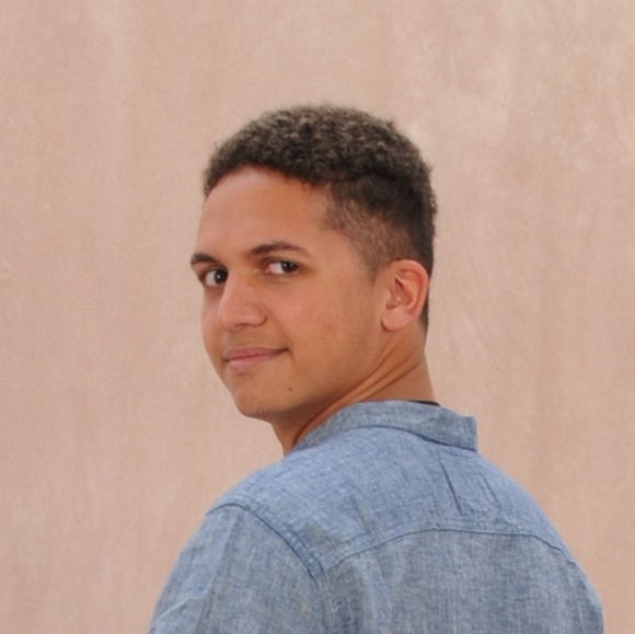 Meet your Posher, Cullen - Picture 2 of 2